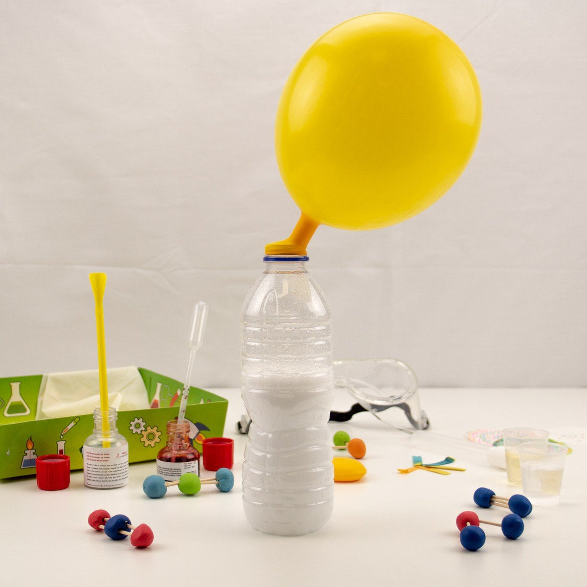 Mein Erster Chemiebaukasten